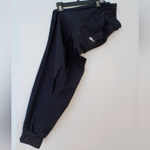 Fashion Pleated Woven pants - Picture 2 of 8